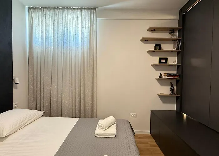 Апартаменты Lora Сплит