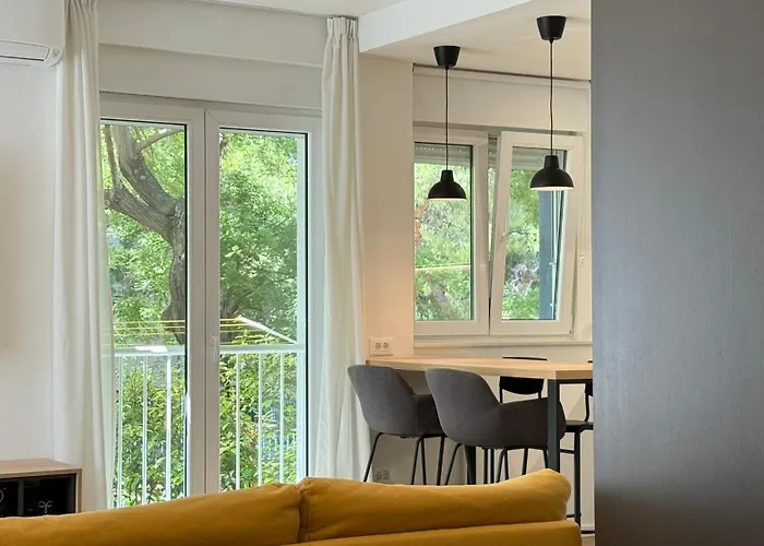 Lora شقة سبليت