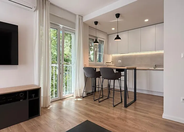 Lora Апартаменты Сплит